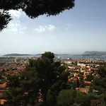 Vue Et Sur Les Iles D'or D'hyeres Hyères