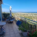 Vue Et Sur Les Iles D'or D'hyeres *