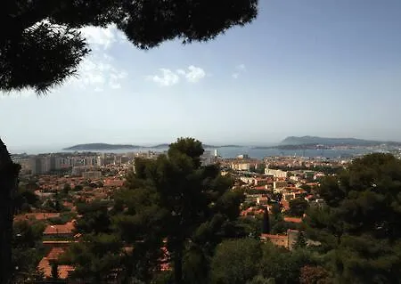 Vue Et Sur Les Iles D'or D'hyeres Hyères